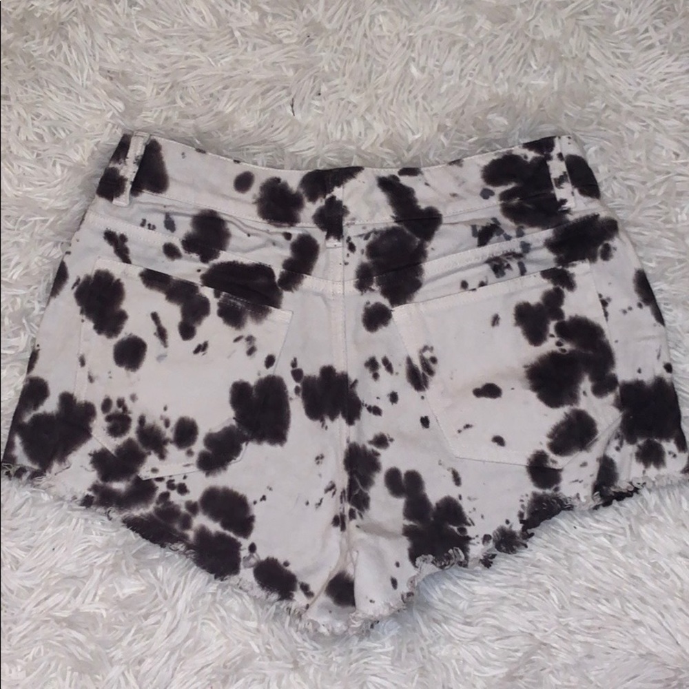 Denim Black and White Shorts - Picture 3 of 3